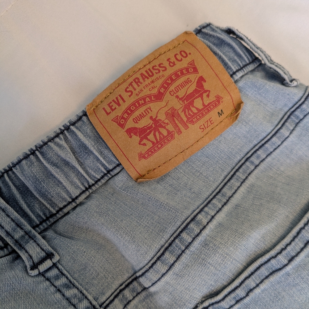 Levi's Kids Light Blue Denim Jeans - Picture 6 of 8